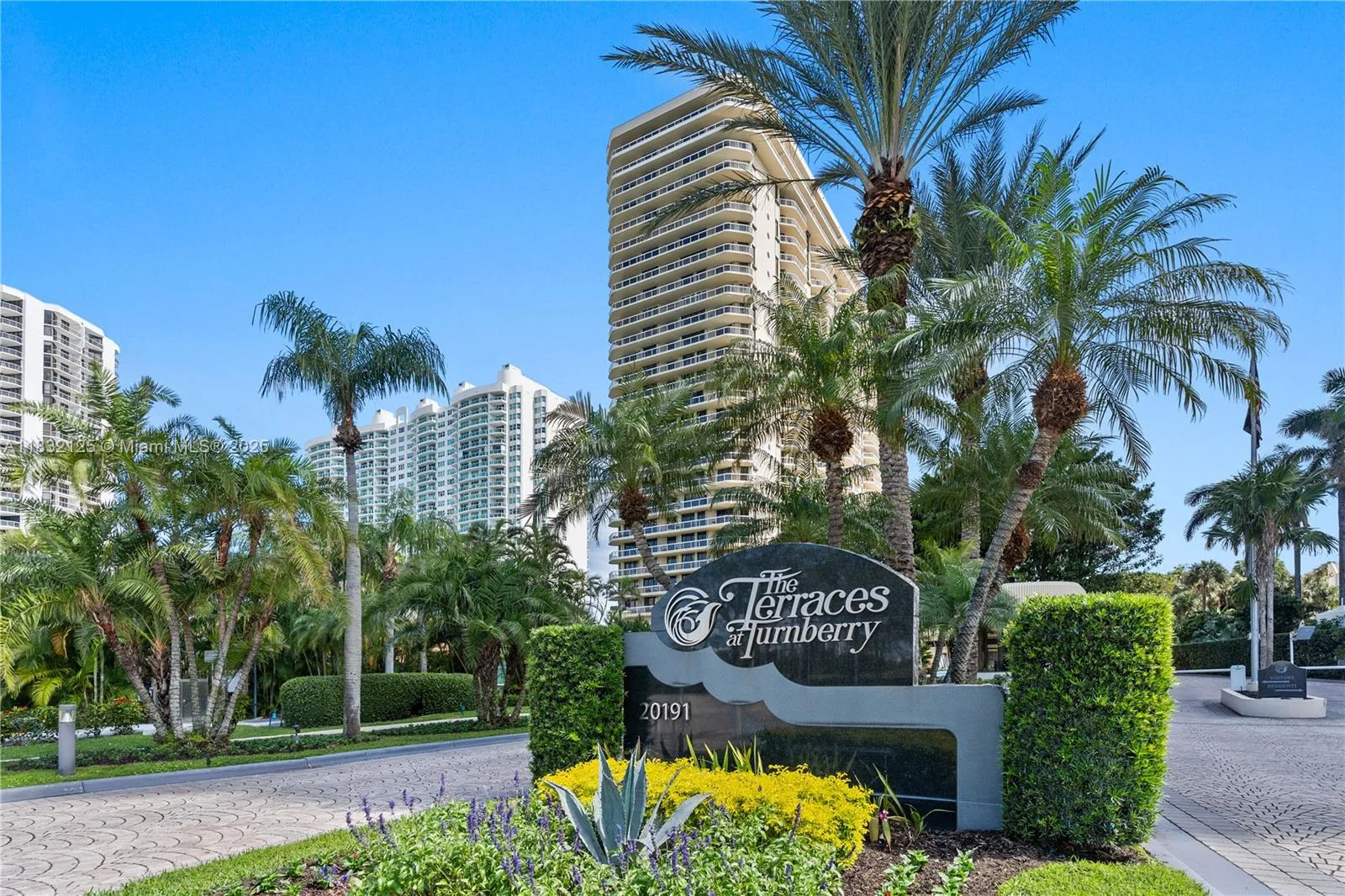 20191 E Country Club Dr 407, Aventura, Florida 331, Aventura, Florida 33180, 2 Bedrooms Bedrooms, ,2 BathroomsBathrooms,Residential,For Sale,20191 E Country Club Dr 407, Aventura, Florida 331,A11832125