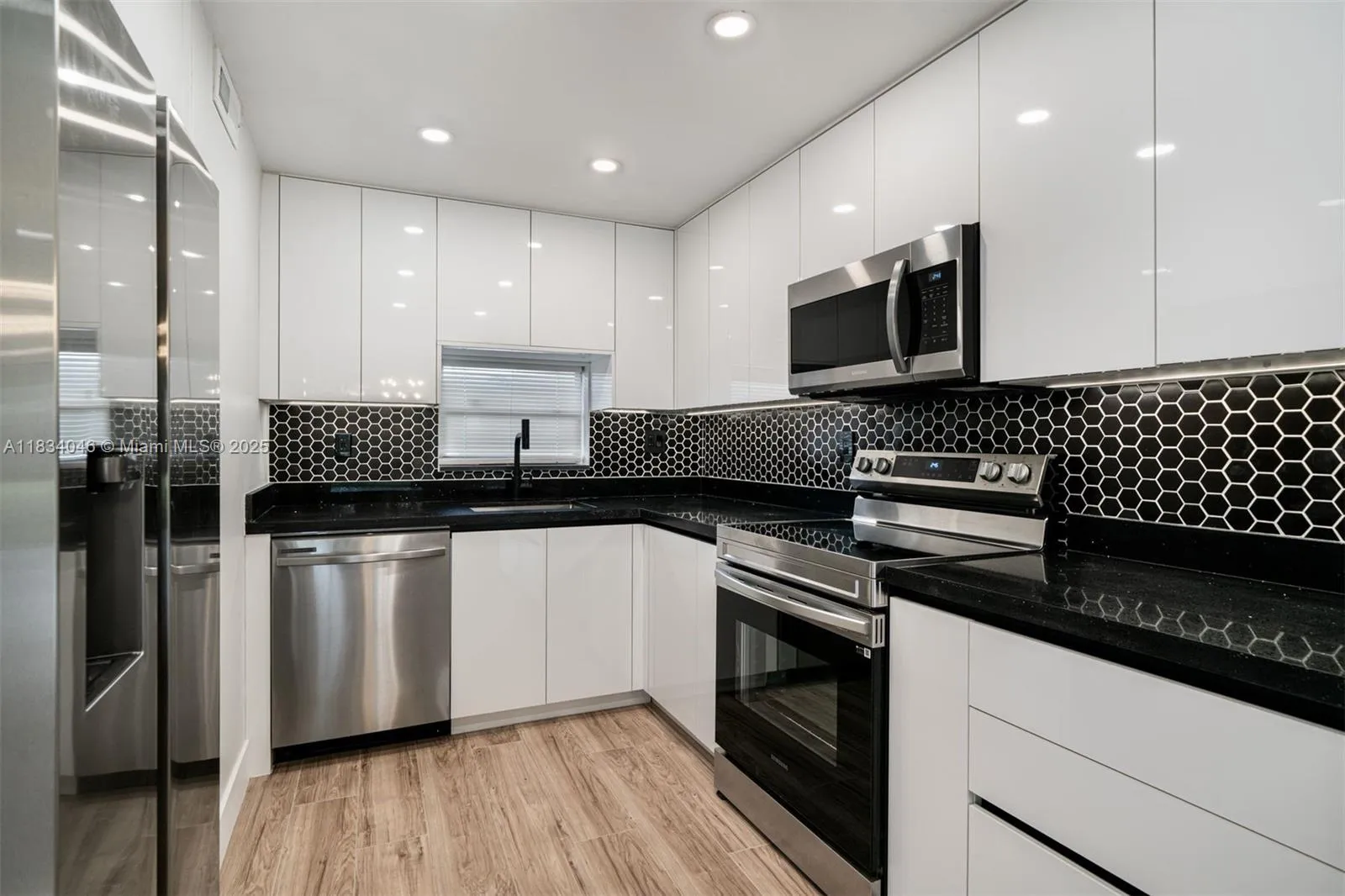8901 S Hollybrook Blvd 109, Pembroke Pines, Florid, Pembroke Pines, Florida 33025, 2 Bedrooms Bedrooms, ,2 BathroomsBathrooms,Residential Lease,For Rent,8901 S Hollybrook Blvd 109, Pembroke Pines, Florid,A11834046