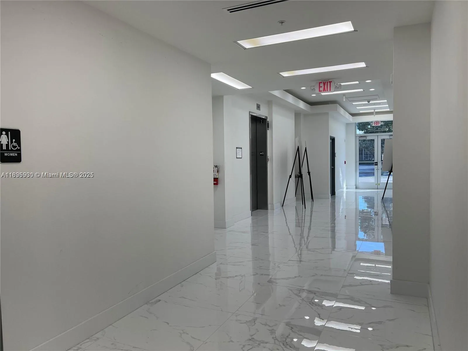 10450 Nw 33rd St 101-102, Doral, Florida 33172, Doral, Florida 33172, ,Commercial Lease,For Rent,10450 Nw 33rd St 101-102, Doral, Florida 33172,A11835930