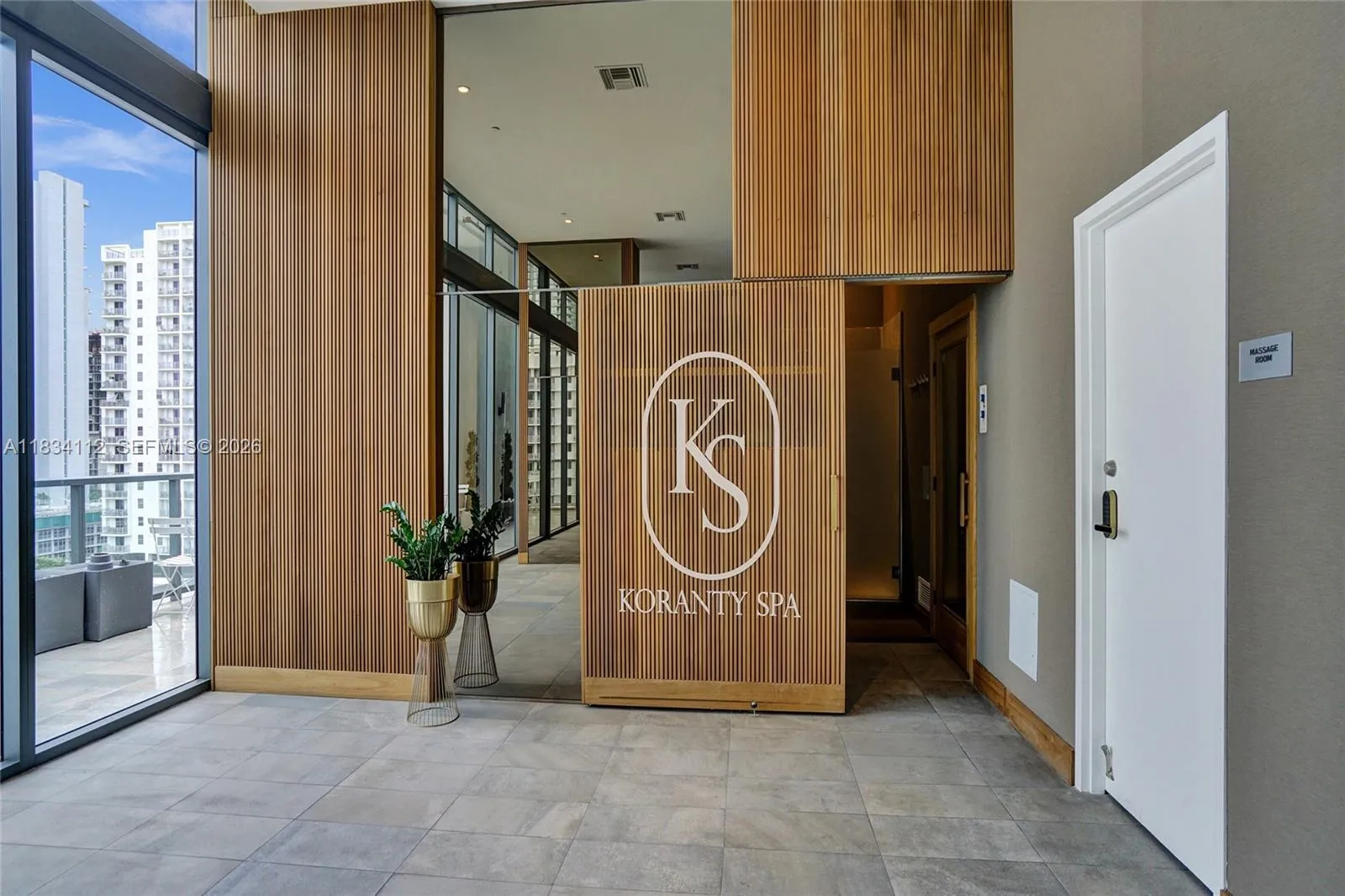 239 Sw 9th St 2203, Miami, Florida 33130, Miami, Florida 33130, 2 Bedrooms Bedrooms, ,2 BathroomsBathrooms,Residential,For Sale,239 Sw 9th St 2203, Miami, Florida 33130,A11834112