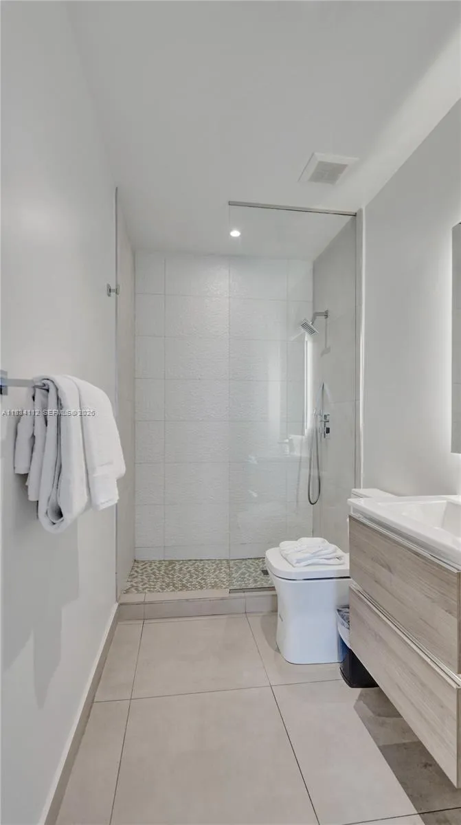 239 Sw 9th St 2203, Miami, Florida 33130, Miami, Florida 33130, 2 Bedrooms Bedrooms, ,2 BathroomsBathrooms,Residential,For Sale,239 Sw 9th St 2203, Miami, Florida 33130,A11834112