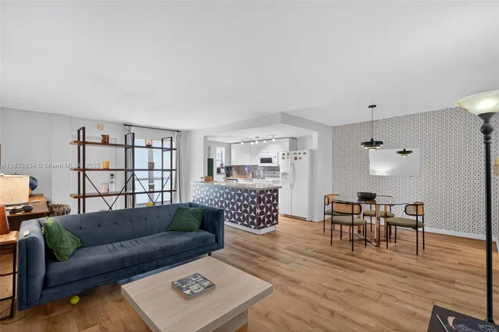 at 1340 Lincoln Rd, Miami Beach, FL 33139 Unit For Sale 1 Bedroom 2 Bathrooms MLS# A11835834 Price $325,000 770
