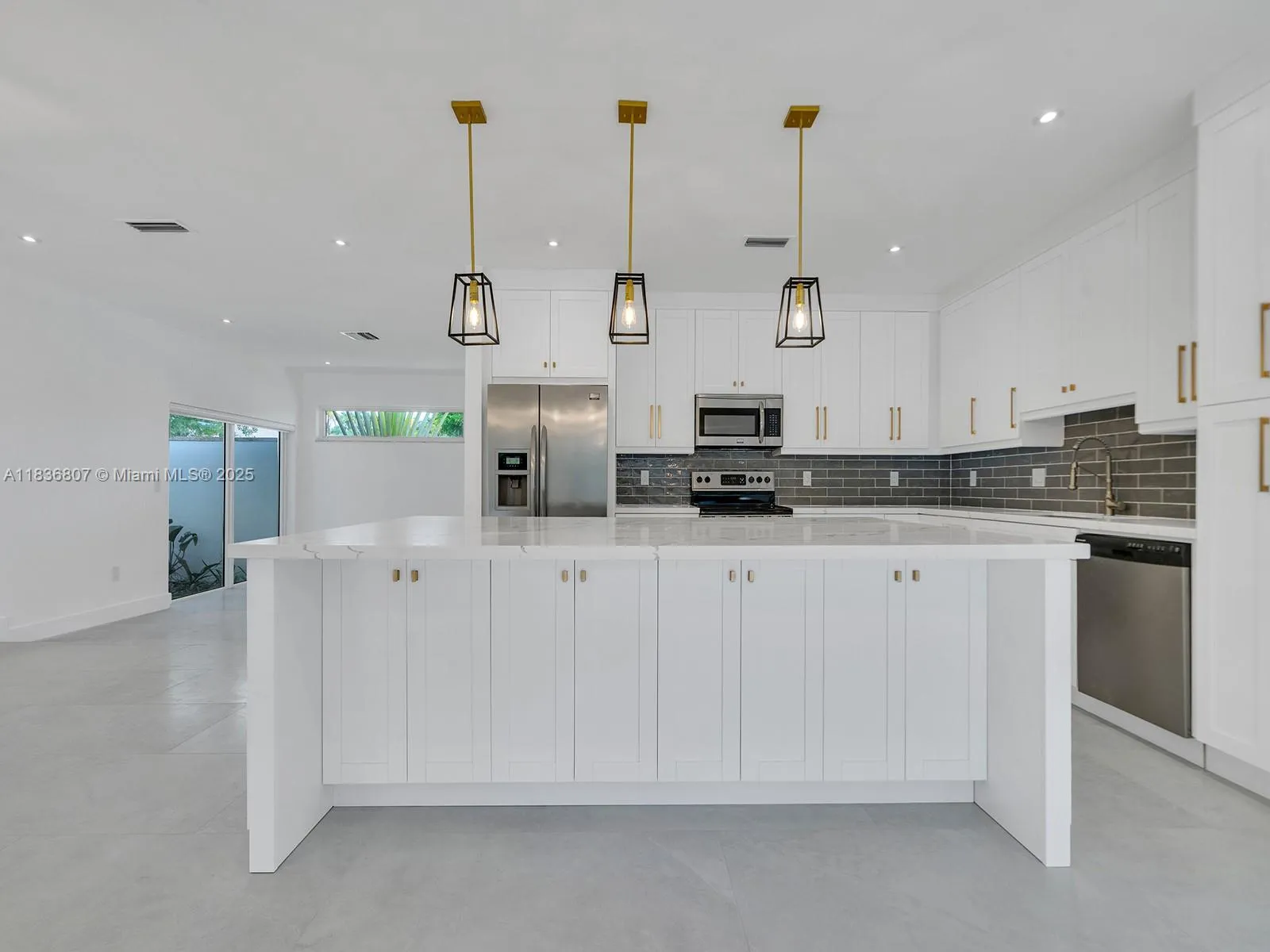 7800 Sw 181st Ter, Palmetto Bay, Florida 33157, Palmetto Bay, Florida 33157, 5 Bedrooms Bedrooms, ,3 BathroomsBathrooms,Residential Lease,For Rent,7800 Sw 181st Ter, Palmetto Bay, Florida 33157,A11836807