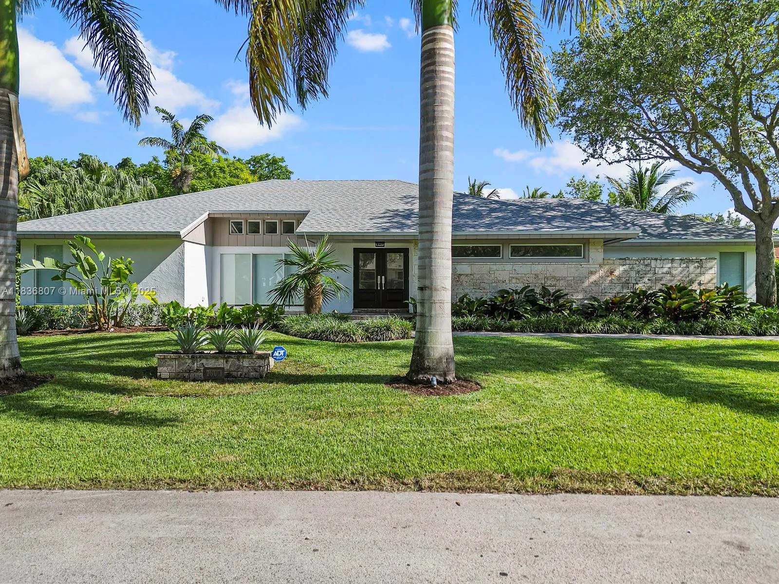 7800 Sw 181st Ter, Palmetto Bay, Florida 33157, Palmetto Bay, Florida 33157, 5 Bedrooms Bedrooms, ,3 BathroomsBathrooms,Residential Lease,For Rent,7800 Sw 181st Ter, Palmetto Bay, Florida 33157,A11836807