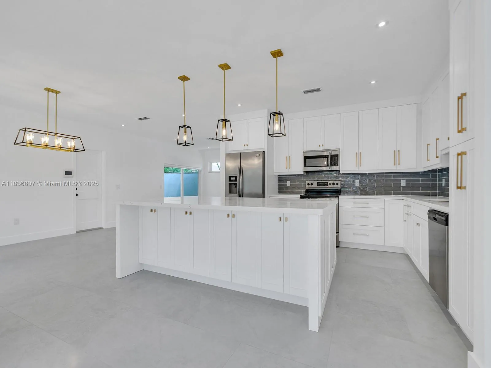 7800 Sw 181st Ter, Palmetto Bay, Florida 33157, Palmetto Bay, Florida 33157, 5 Bedrooms Bedrooms, ,3 BathroomsBathrooms,Residential Lease,For Rent,7800 Sw 181st Ter, Palmetto Bay, Florida 33157,A11836807