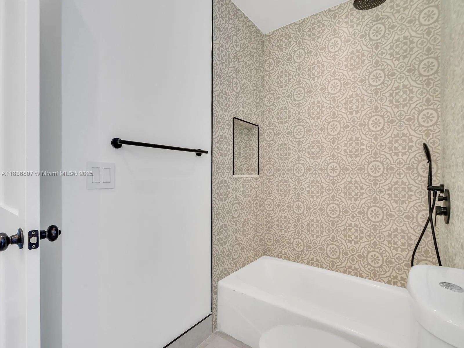 7800 Sw 181st Ter, Palmetto Bay, Florida 33157, Palmetto Bay, Florida 33157, 5 Bedrooms Bedrooms, ,3 BathroomsBathrooms,Residential Lease,For Rent,7800 Sw 181st Ter, Palmetto Bay, Florida 33157,A11836807