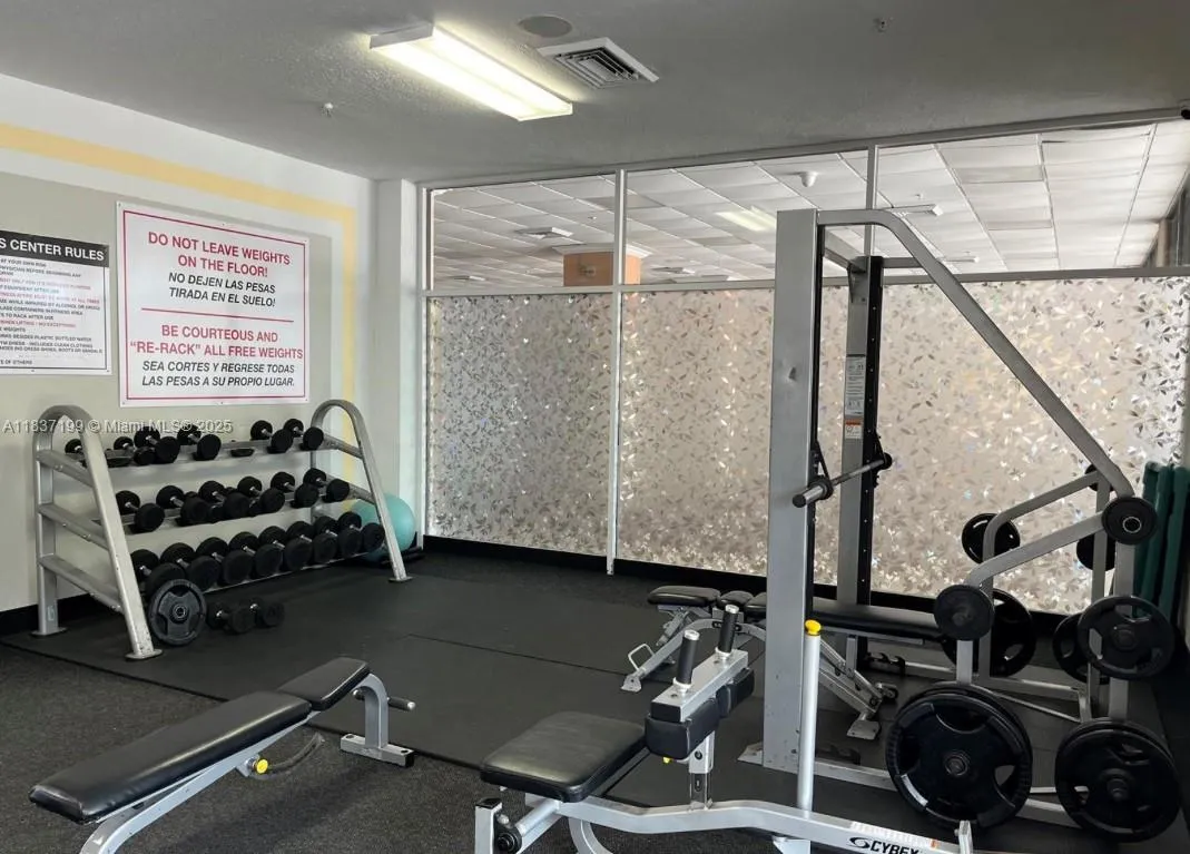 400 Kings Point Dr 309, Sunny Isles Beach, Florida, Sunny Isles Beach, Florida 33160, 1 Bedroom Bedrooms, ,1 BathroomBathrooms,Residential Lease,For Rent,400 Kings Point Dr 309, Sunny Isles Beach, Florida,A11837199