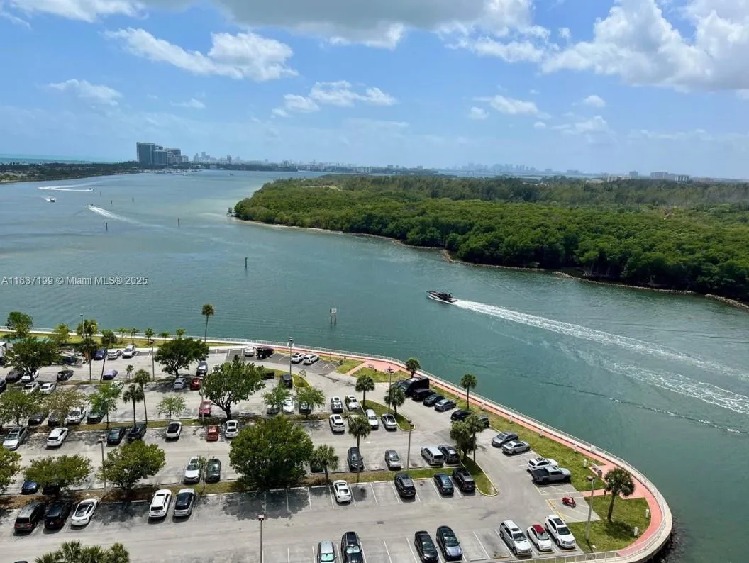 400 Kings Point Dr 309, Sunny Isles Beach, Florida, Sunny Isles Beach, Florida 33160, 1 Bedroom Bedrooms, ,1 BathroomBathrooms,Residential Lease,For Rent,400 Kings Point Dr 309, Sunny Isles Beach, Florida,A11837199