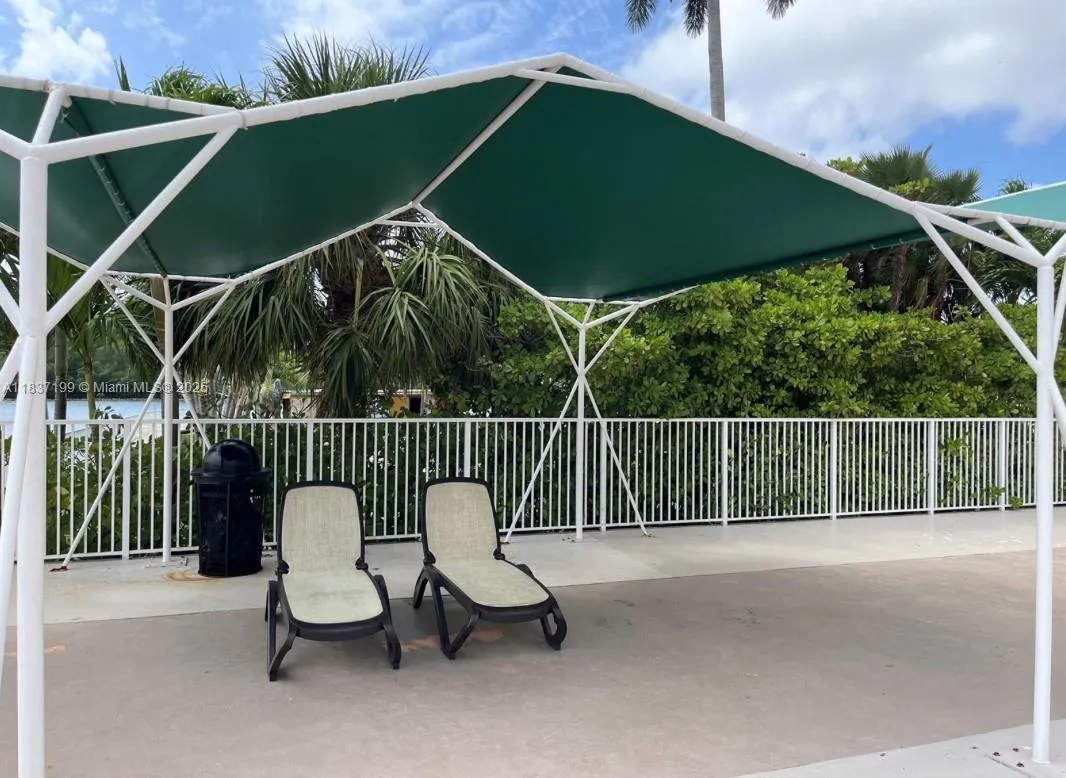400 Kings Point Dr 309, Sunny Isles Beach, Florida, Sunny Isles Beach, Florida 33160, 1 Bedroom Bedrooms, ,1 BathroomBathrooms,Residential Lease,For Rent,400 Kings Point Dr 309, Sunny Isles Beach, Florida,A11837199