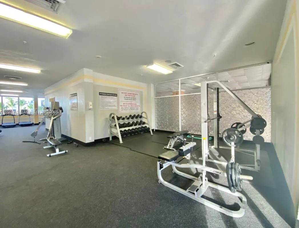 400 Kings Point Dr 309, Sunny Isles Beach, Florida, Sunny Isles Beach, Florida 33160, 1 Bedroom Bedrooms, ,1 BathroomBathrooms,Residential Lease,For Rent,400 Kings Point Dr 309, Sunny Isles Beach, Florida,A11837199