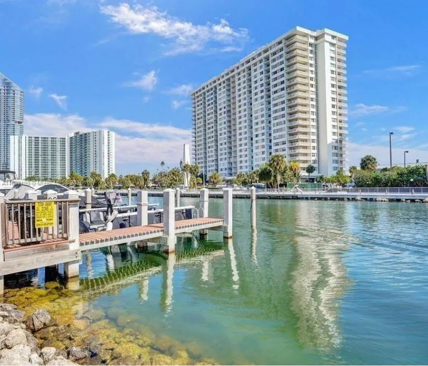 400 Kings Point Dr 309, Sunny Isles Beach, Florida, Sunny Isles Beach, Florida 33160, 1 Bedroom Bedrooms, ,1 BathroomBathrooms,Residential Lease,For Rent,400 Kings Point Dr 309, Sunny Isles Beach, Florida,A11837199
