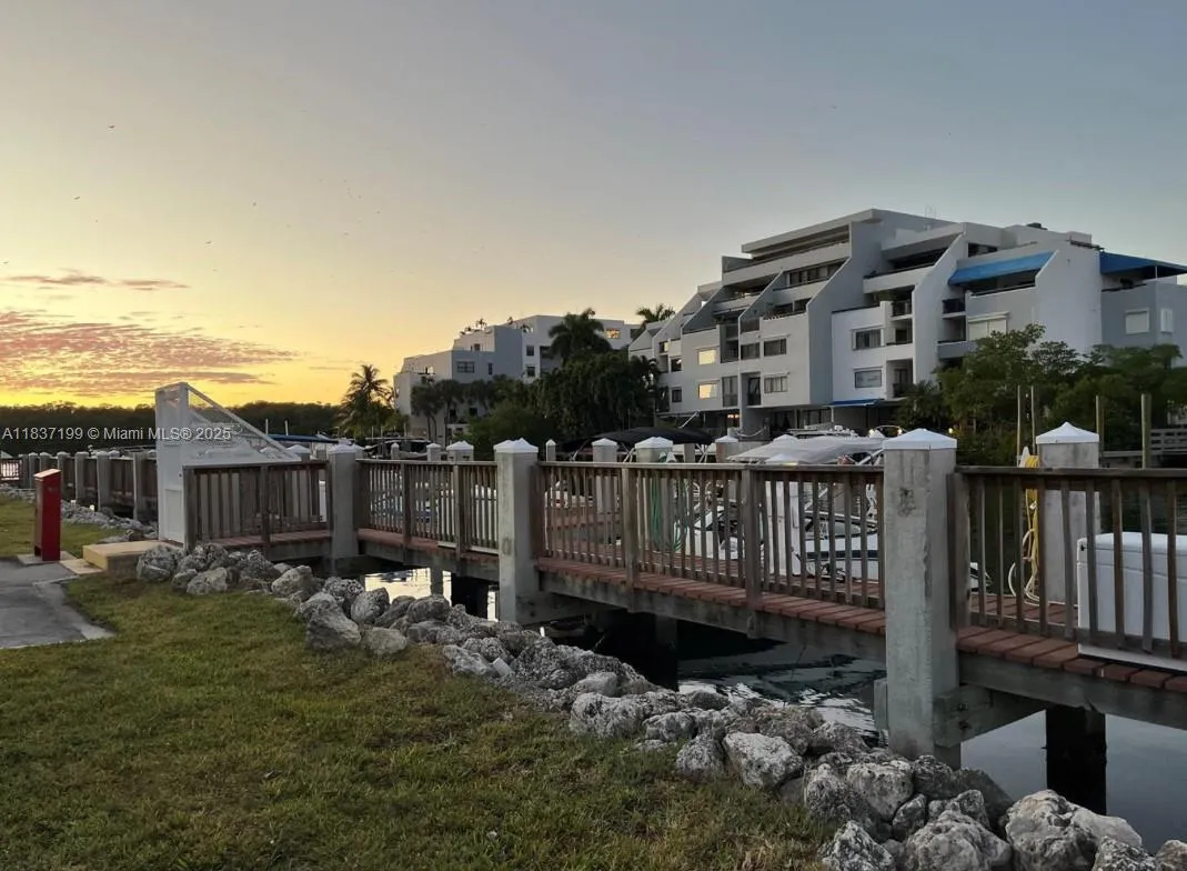 400 Kings Point Dr 309, Sunny Isles Beach, Florida, Sunny Isles Beach, Florida 33160, 1 Bedroom Bedrooms, ,1 BathroomBathrooms,Residential Lease,For Rent,400 Kings Point Dr 309, Sunny Isles Beach, Florida,A11837199