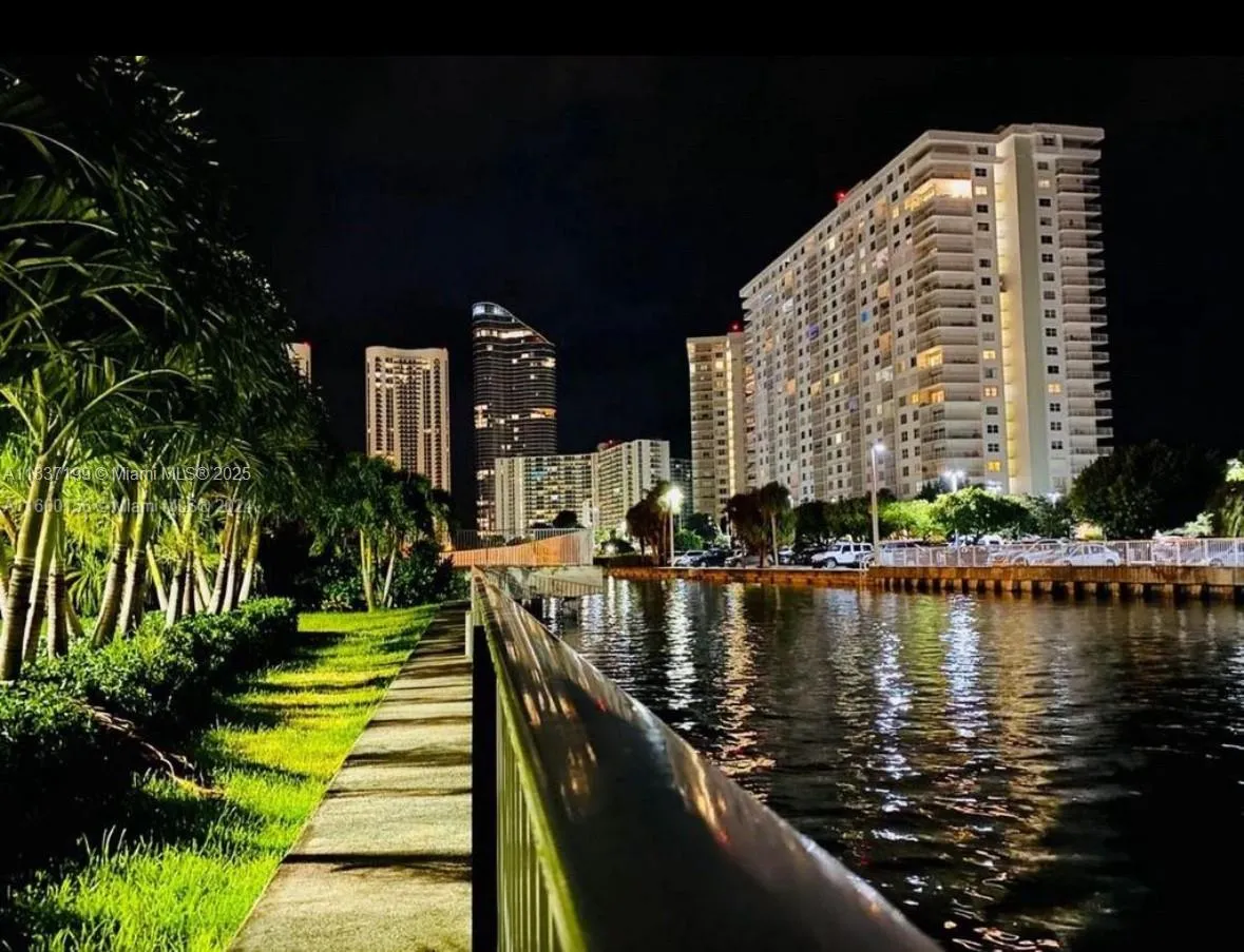 400 Kings Point Dr 309, Sunny Isles Beach, Florida, Sunny Isles Beach, Florida 33160, 1 Bedroom Bedrooms, ,1 BathroomBathrooms,Residential Lease,For Rent,400 Kings Point Dr 309, Sunny Isles Beach, Florida,A11837199