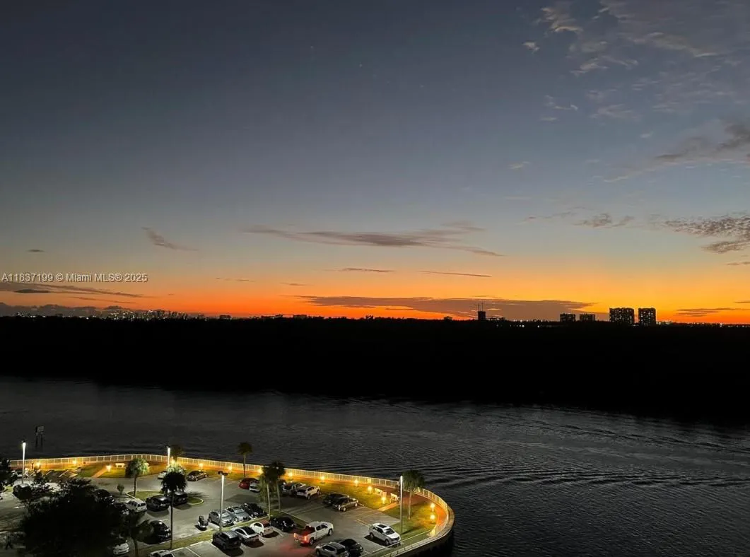 400 Kings Point Dr 309, Sunny Isles Beach, Florida, Sunny Isles Beach, Florida 33160, 1 Bedroom Bedrooms, ,1 BathroomBathrooms,Residential Lease,For Rent,400 Kings Point Dr 309, Sunny Isles Beach, Florida,A11837199