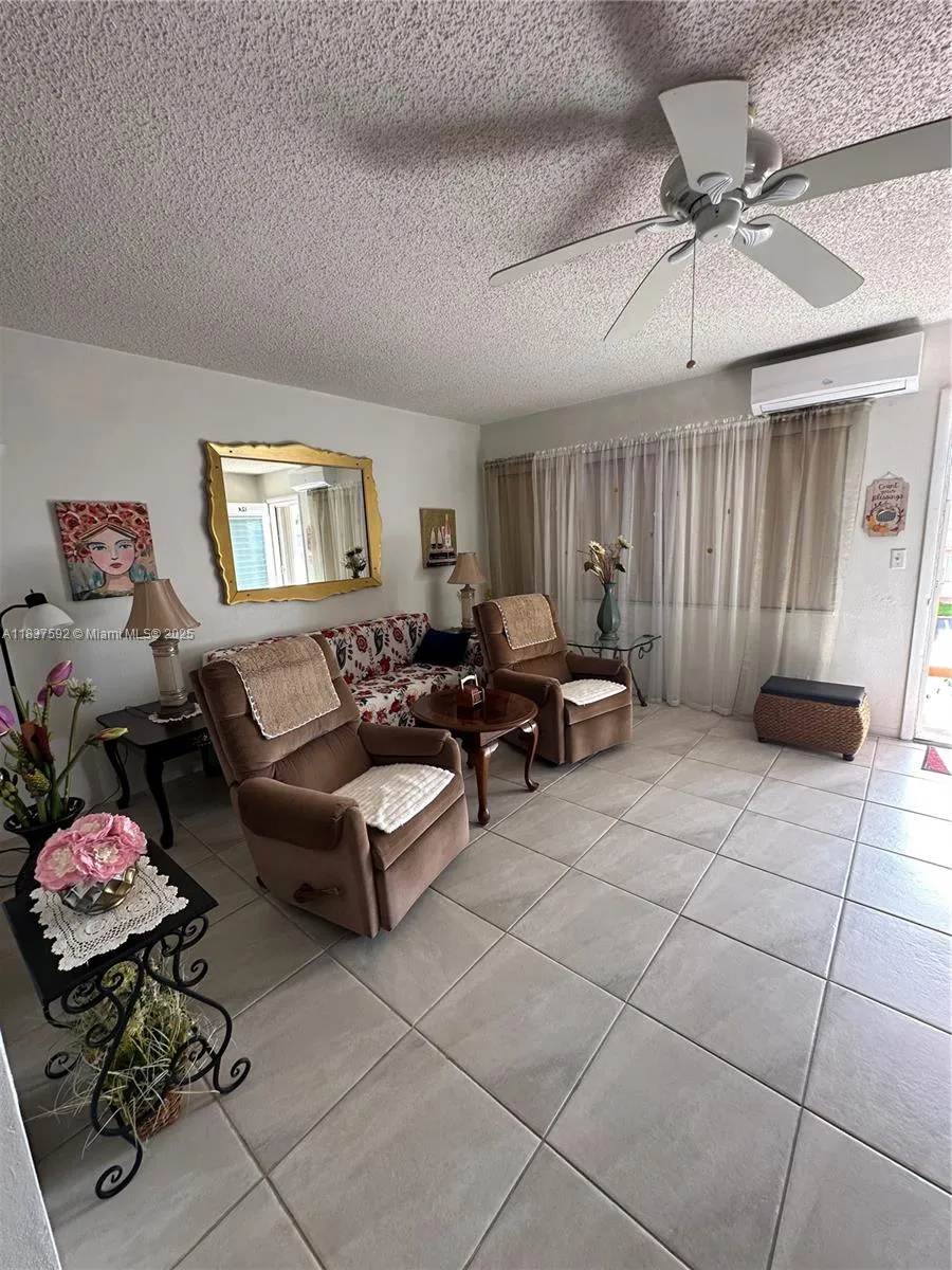 920 Sw 11th Ave 12a, Hallandale Beach, Florida 330, Hallandale Beach, Florida 33009, 1 Bedroom Bedrooms, ,1 BathroomBathrooms,Residential,For Sale,920 Sw 11th Ave 12a, Hallandale Beach, Florida 330,A11837592