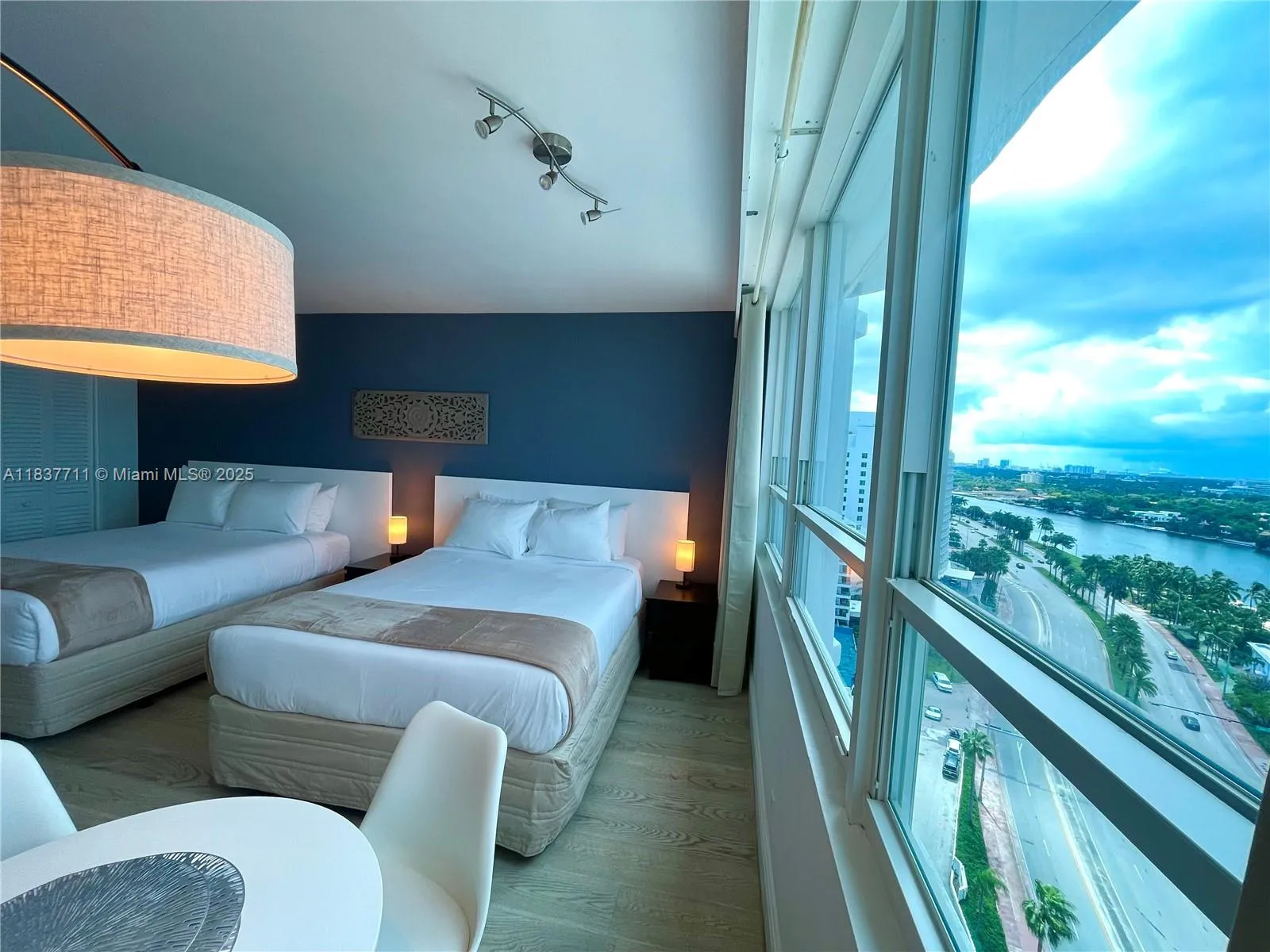 5445 Collins Ave 1515, Miami Beach, Florida 33140, Miami Beach, Florida 33140, ,1 BathroomBathrooms,Residential,For Sale,5445 Collins Ave 1515, Miami Beach, Florida 33140,A11837711