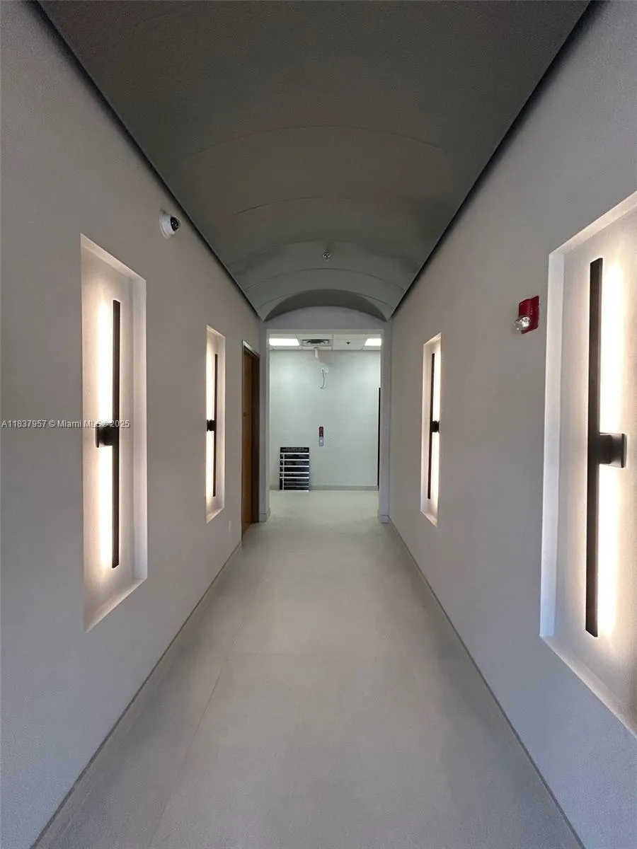 South Miami, Florida 33143, ,Commercial Lease,For Rent,A11837957
