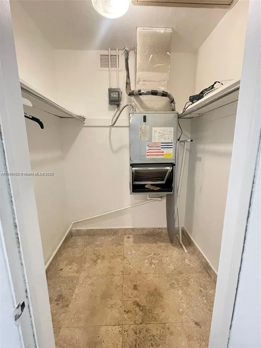 213 Se Park St, Dania Beach, Florida 33004, Dania Beach, Florida 33004, ,Residential Income,For Sale,213 Se Park St, Dania Beach, Florida 33004,A11835456