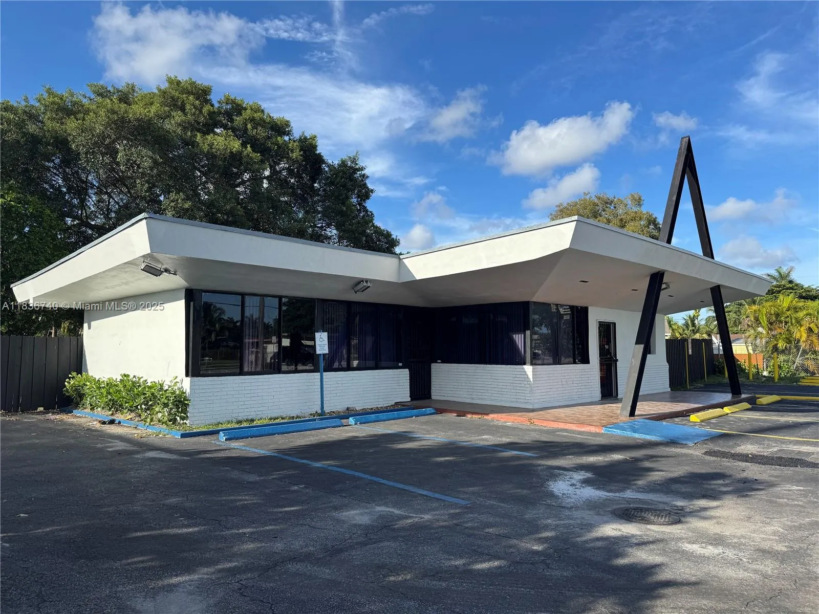 1605 Nw 95th St, Miami, Florida 33147, Miami, Florida 33147, ,Commercial Sale,For Sale,1605 Nw 95th St, Miami, Florida 33147,A11836740