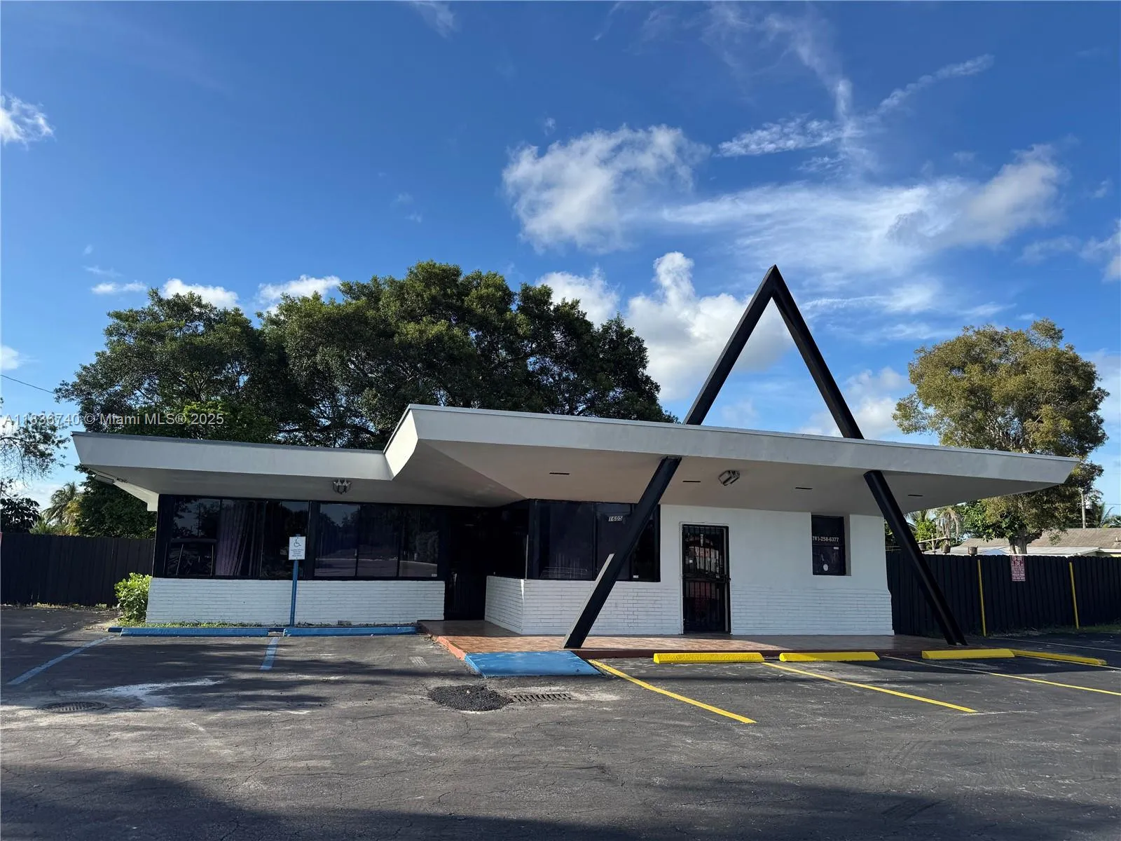 1605 Nw 95th St, Miami, Florida 33147, Miami, Florida 33147, ,Commercial Sale,For Sale,1605 Nw 95th St, Miami, Florida 33147,A11836740