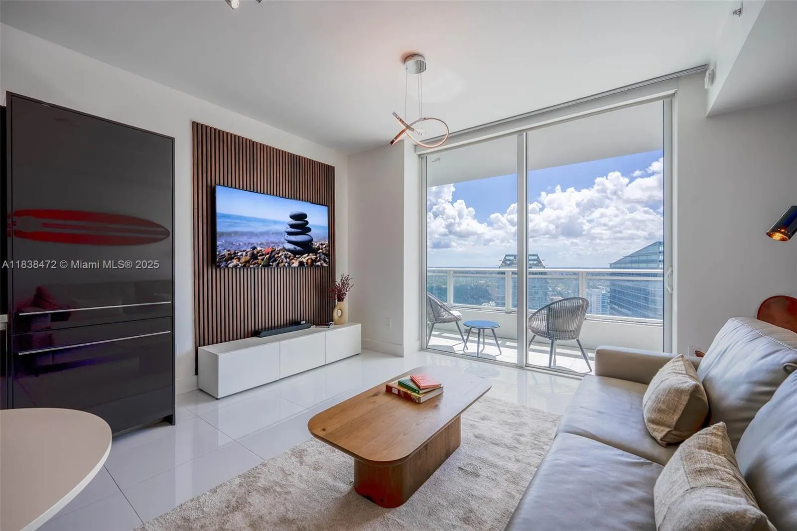 1080 Brickell Ave 3805, Miami, Florida 33131, Miami, Florida 33131, ,1 BathroomBathrooms,Residential Lease,For Rent,1080 Brickell Ave 3805, Miami, Florida 33131,A11838472