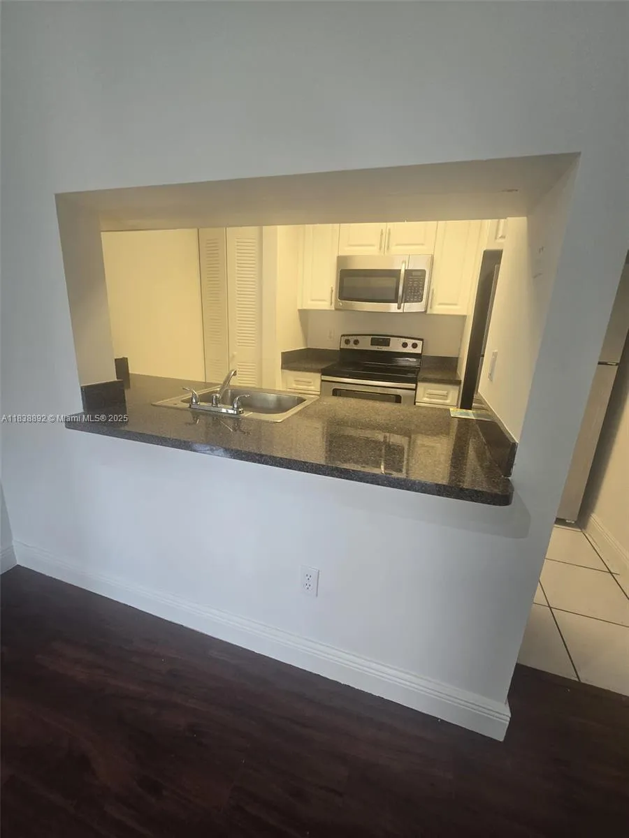 9688 Fontainebleau Blvd 409, Miami, Florida 33172, Miami, Florida 33172, ,Commercial Sale,For Sale,9688 Fontainebleau Blvd 409, Miami, Florida 33172,A11838892