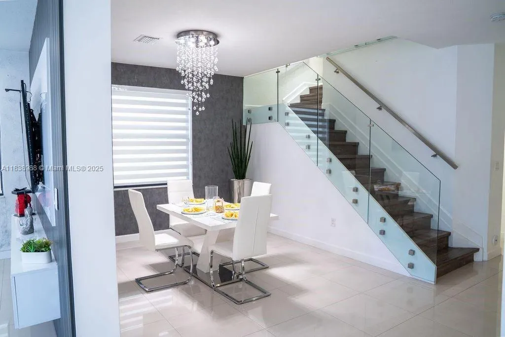 Hialeah, Florida 33018, 4 Bedrooms Bedrooms, ,3 BathroomsBathrooms,Residential,For Sale,A11838988