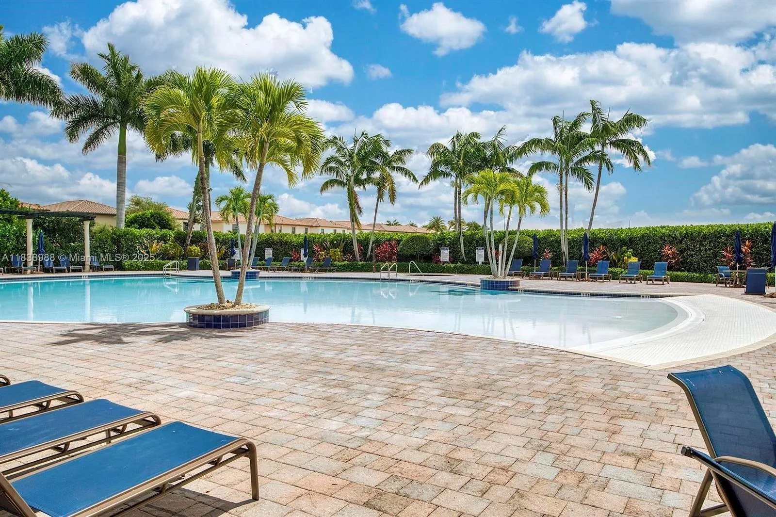 Hialeah, Florida 33018, 4 Bedrooms Bedrooms, ,3 BathroomsBathrooms,Residential,For Sale,A11838988