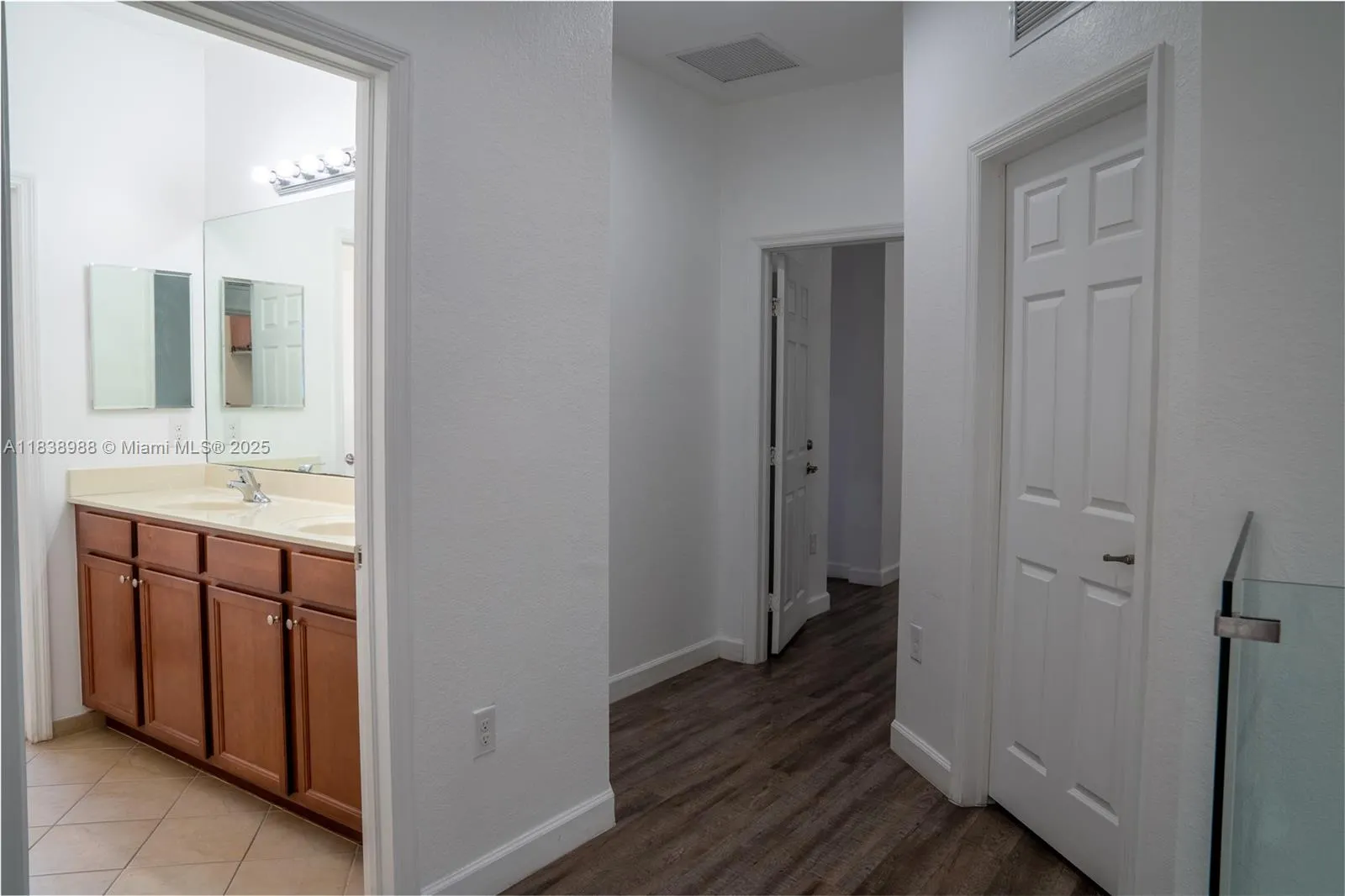 Hialeah, Florida 33018, 4 Bedrooms Bedrooms, ,3 BathroomsBathrooms,Residential,For Sale,A11838988