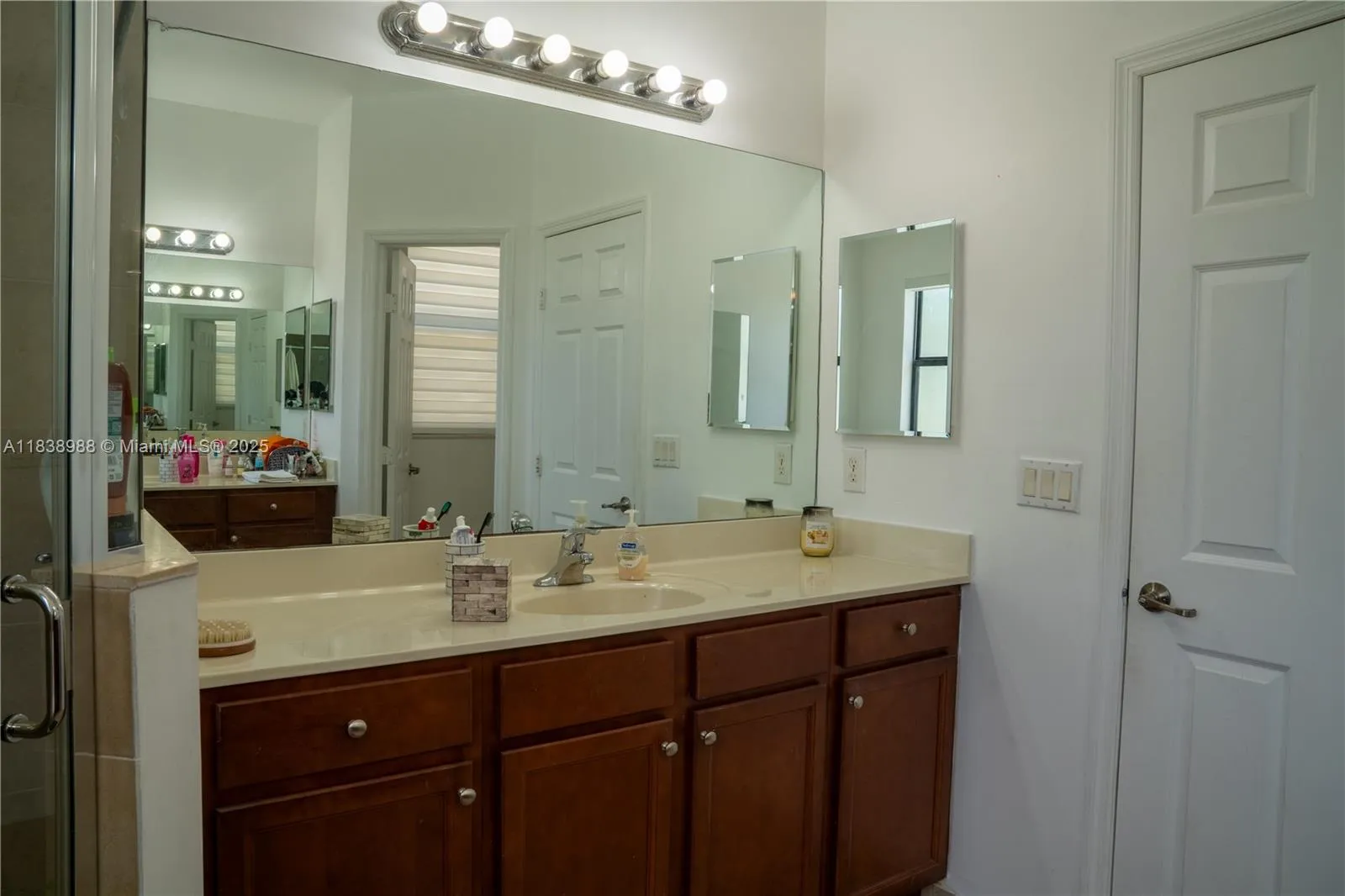 Hialeah, Florida 33018, 4 Bedrooms Bedrooms, ,3 BathroomsBathrooms,Residential,For Sale,A11838988