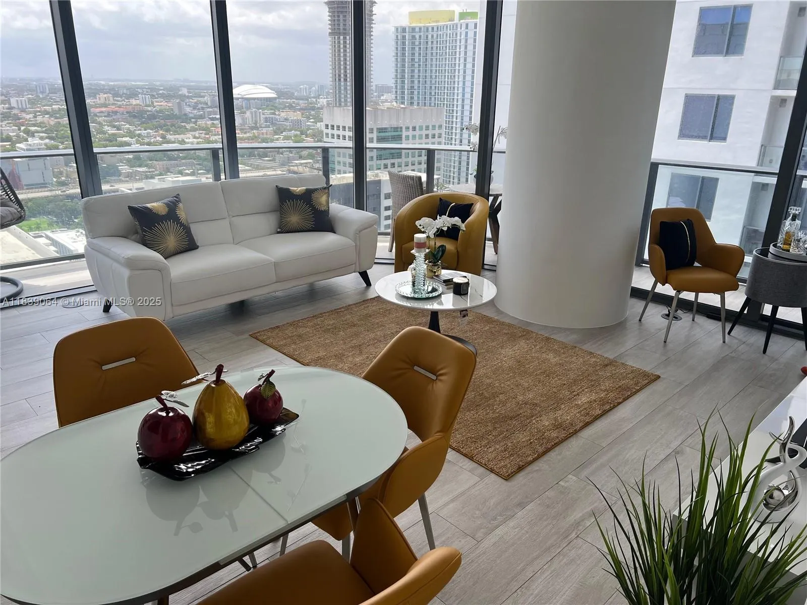 55 Sw 9th St 3308, Miami, Florida 33130, Miami, Florida 33130, 2 Bedrooms Bedrooms, ,2 BathroomsBathrooms,Residential,For Sale,55 Sw 9th St 3308, Miami, Florida 33130,A11839064
