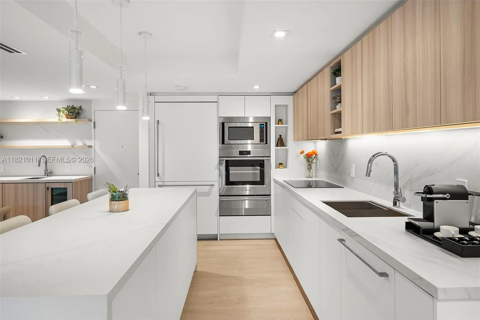 2301 Collins Ave 630, Miami Beach, Florida 33139, Miami Beach, Florida 33139, 2 Bedrooms Bedrooms, ,2 BathroomsBathrooms,Residential Lease,For Rent,2301 Collins Ave 630, Miami Beach, Florida 33139,A11821011