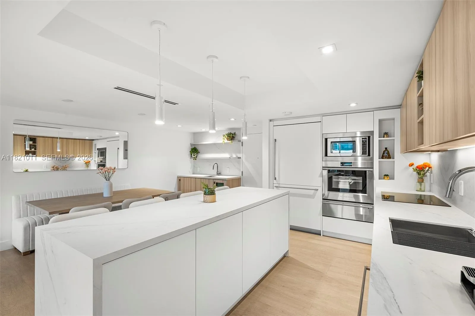 2301 Collins Ave 630, Miami Beach, Florida 33139, Miami Beach, Florida 33139, 2 Bedrooms Bedrooms, ,2 BathroomsBathrooms,Residential Lease,For Rent,2301 Collins Ave 630, Miami Beach, Florida 33139,A11821011