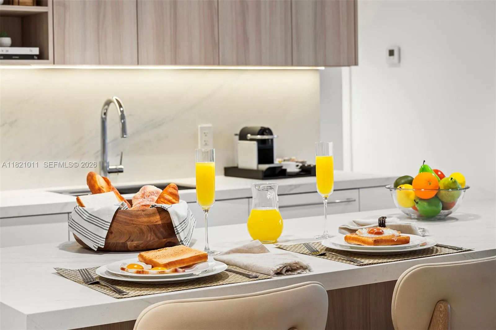 2301 Collins Ave 630, Miami Beach, Florida 33139, Miami Beach, Florida 33139, 2 Bedrooms Bedrooms, ,2 BathroomsBathrooms,Residential Lease,For Rent,2301 Collins Ave 630, Miami Beach, Florida 33139,A11821011