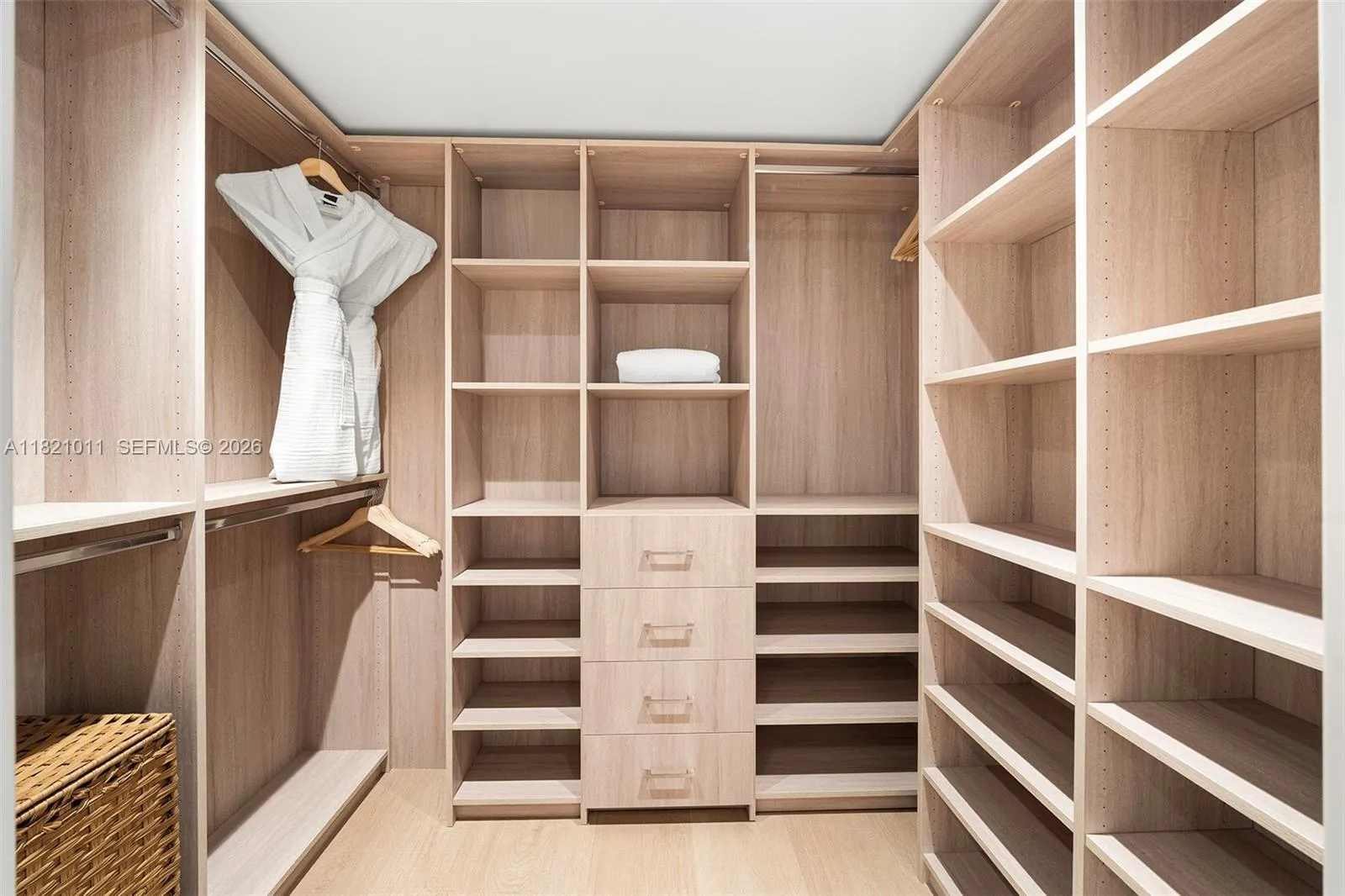 2301 Collins Ave 630, Miami Beach, Florida 33139, Miami Beach, Florida 33139, 2 Bedrooms Bedrooms, ,2 BathroomsBathrooms,Residential Lease,For Rent,2301 Collins Ave 630, Miami Beach, Florida 33139,A11821011