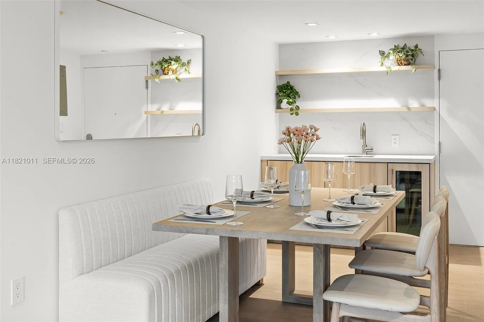 2301 Collins Ave 630, Miami Beach, Florida 33139, Miami Beach, Florida 33139, 2 Bedrooms Bedrooms, ,2 BathroomsBathrooms,Residential Lease,For Rent,2301 Collins Ave 630, Miami Beach, Florida 33139,A11821011