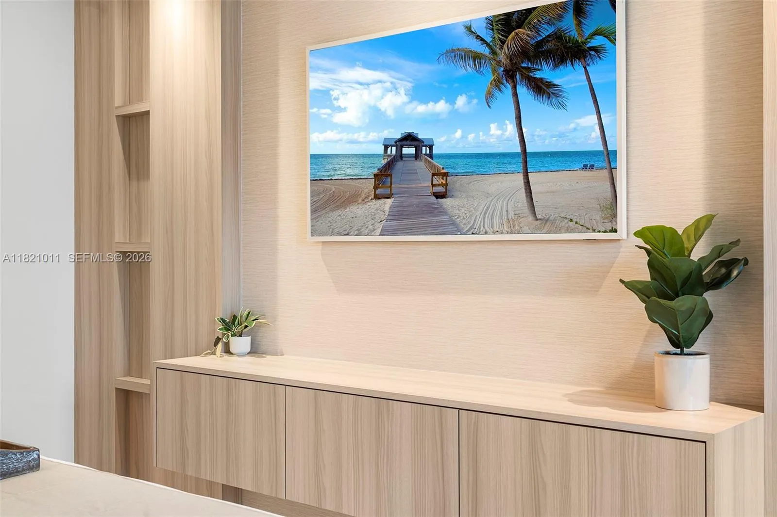 2301 Collins Ave 630, Miami Beach, Florida 33139, Miami Beach, Florida 33139, 2 Bedrooms Bedrooms, ,2 BathroomsBathrooms,Residential Lease,For Rent,2301 Collins Ave 630, Miami Beach, Florida 33139,A11821011