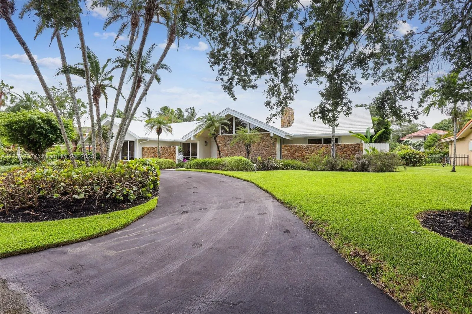 13025 Sw 108th Ave, Miami, Florida 33176, Miami, Florida 33176, 5 Bedrooms Bedrooms, 3 Rooms Rooms,3 BathroomsBathrooms,Residential,For Sale,13025 Sw 108th Ave, Miami, Florida 33176,A11839202