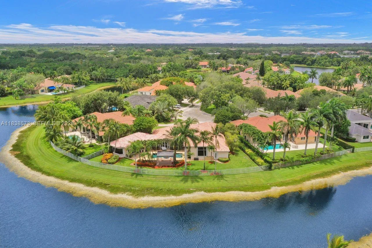2914 Medinah, Weston, Florida 33332, Weston, Florida 33332, 7 Bedrooms Bedrooms, 1 Room Rooms,5 BathroomsBathrooms,Residential,For Sale,2914 Medinah, Weston, Florida 33332,A11838673
