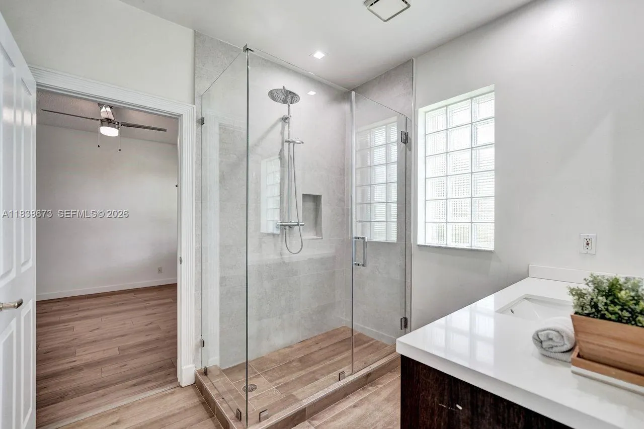 2914 Medinah, Weston, Florida 33332, Weston, Florida 33332, 7 Bedrooms Bedrooms, 1 Room Rooms,5 BathroomsBathrooms,Residential,For Sale,2914 Medinah, Weston, Florida 33332,A11838673