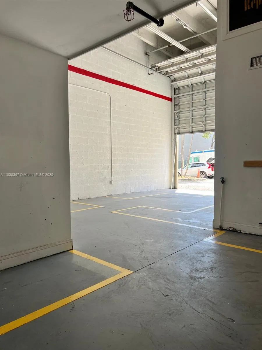 10601 Nw 122nd St 29, Medley, Florida 33178, Medley, Florida 33178, ,Commercial Sale,For Sale,10601 Nw 122nd St 29, Medley, Florida 33178,A11838367