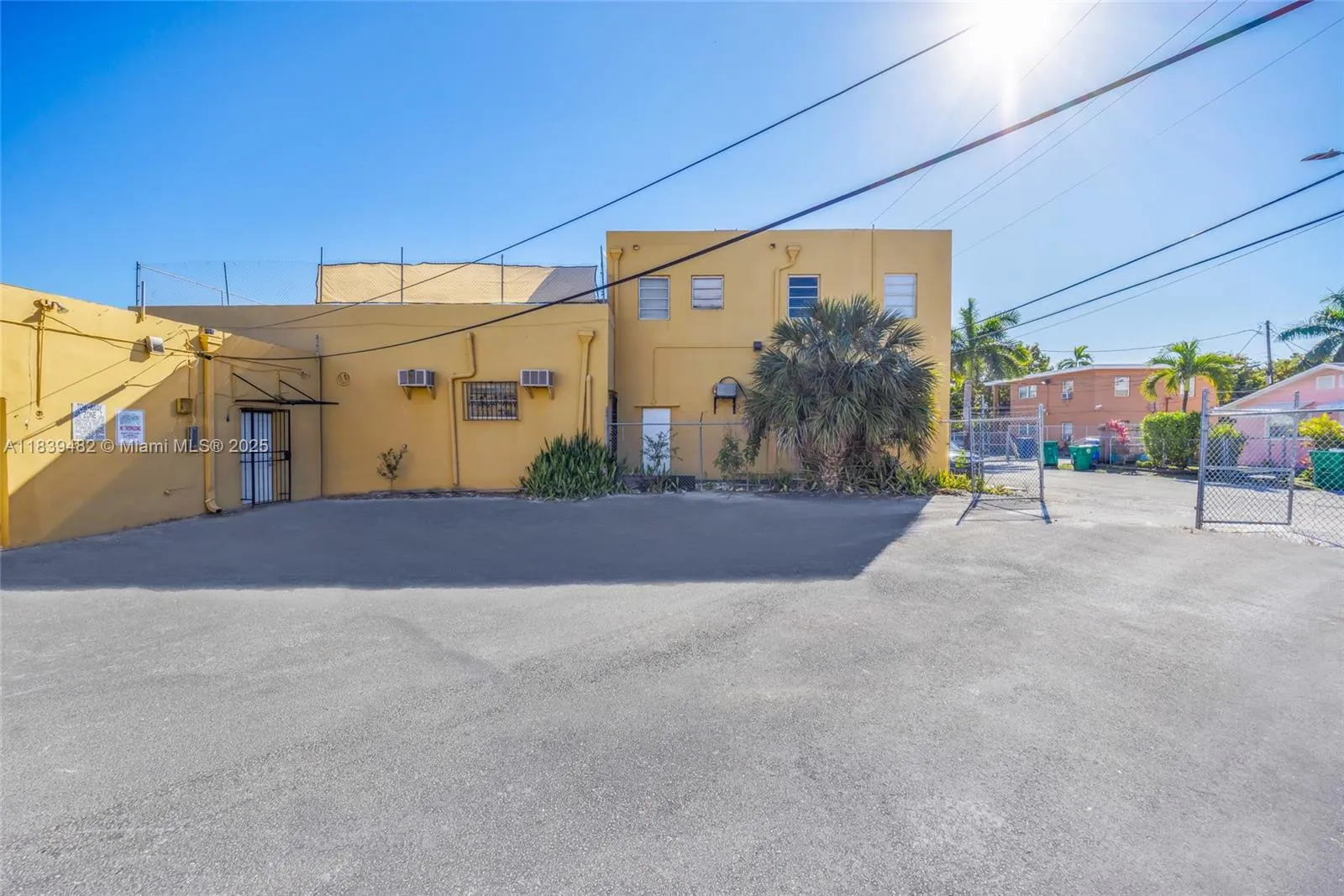 1554 W Flagler St, Miami, Florida 33135, Miami, Florida 33135, ,Commercial Lease,For Rent,1554 W Flagler St, Miami, Florida 33135,A11839482