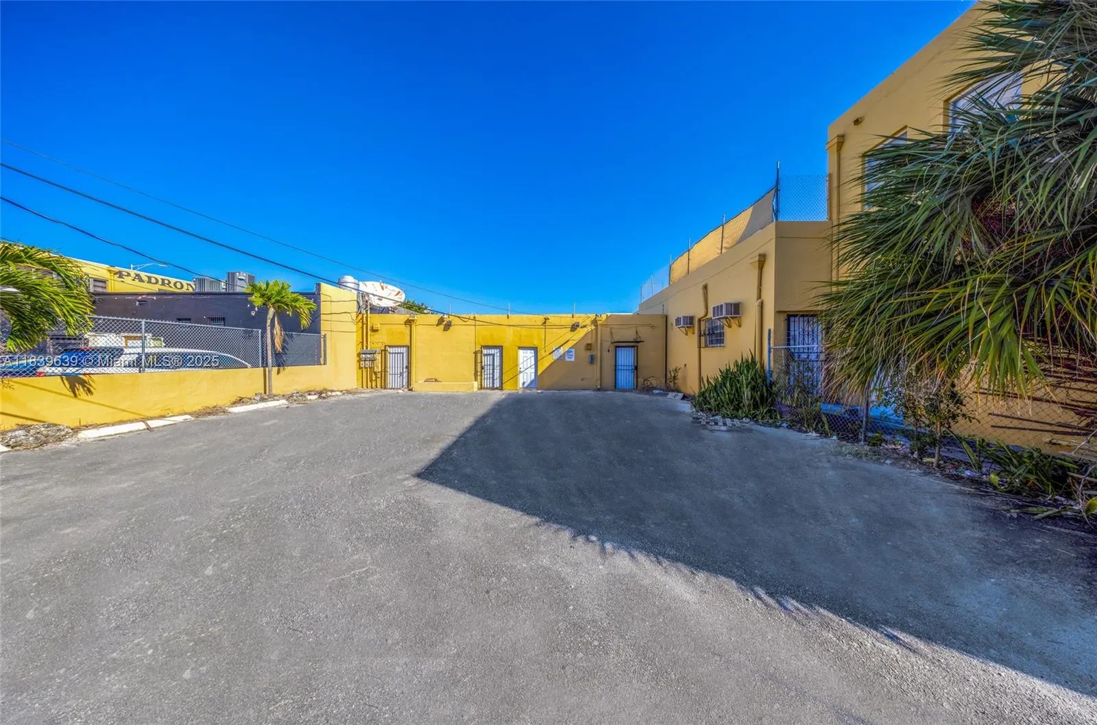 1544 W Flagler St, Miami, Florida 33135, Miami, Florida 33135, ,Commercial Lease,For Rent,1544 W Flagler St, Miami, Florida 33135,A11839639