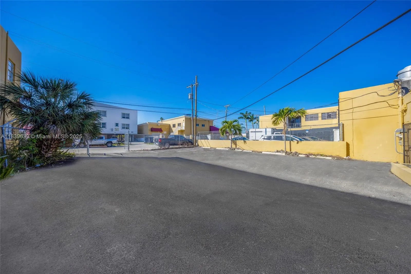 1544 W Flagler St, Miami, Florida 33135, Miami, Florida 33135, ,Commercial Lease,For Rent,1544 W Flagler St, Miami, Florida 33135,A11839639