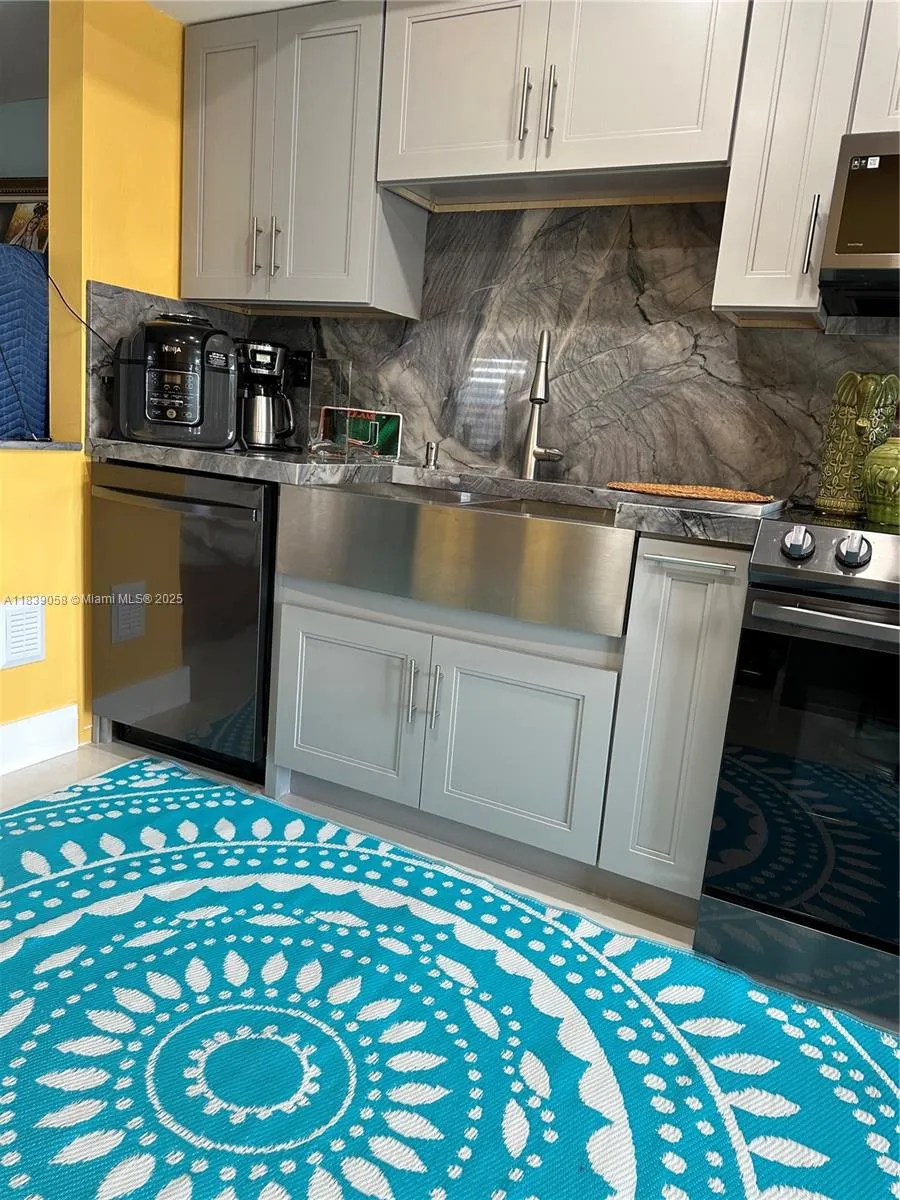 15481 Sw 81st Cir Ln 712, Miami, Florida 33193, Miami, Florida 33193, 4 Bedrooms Bedrooms, ,2 BathroomsBathrooms,Residential,For Sale,15481 Sw 81st Cir Ln 712, Miami, Florida 33193,A11839058 15481 Sw 81st Cir Ln 712, Miami, Florida 33193, Miami, Florida 33193, 4 Bedrooms Bedrooms, ,2 BathroomsBathrooms,Residential,For Sale,15481 Sw 81st Cir Ln 712, Miami, Florida 33193,A11839058