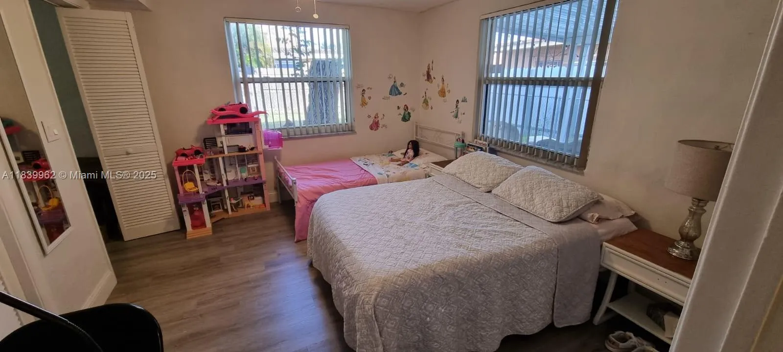 7230 Nw 3rd St, Miami, Florida 33126, Miami, Florida 33126, ,Residential Income,For Sale,7230 Nw 3rd St, Miami, Florida 33126,A11839962