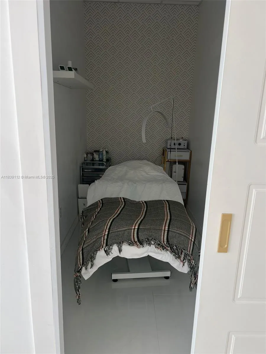 Confidentially Ne 7 Th Ave, Miami, Florida 33161, Miami, Florida 33161, ,Business Opportunity,For Sale,Confidentially Ne 7 Th Ave, Miami, Florida 33161,A11838112