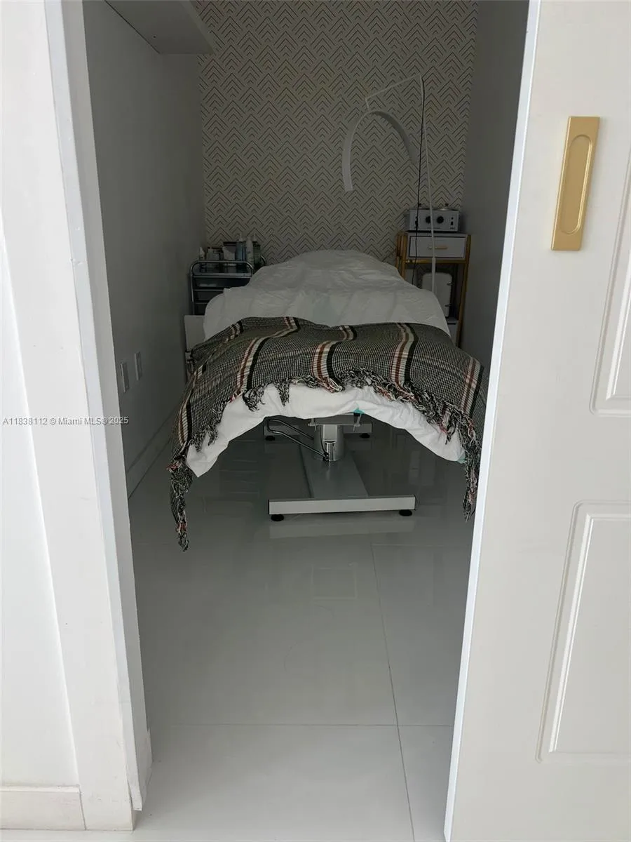 Confidentially Ne 7 Th Ave, Miami, Florida 33161, Miami, Florida 33161, ,Business Opportunity,For Sale,Confidentially Ne 7 Th Ave, Miami, Florida 33161,A11838112