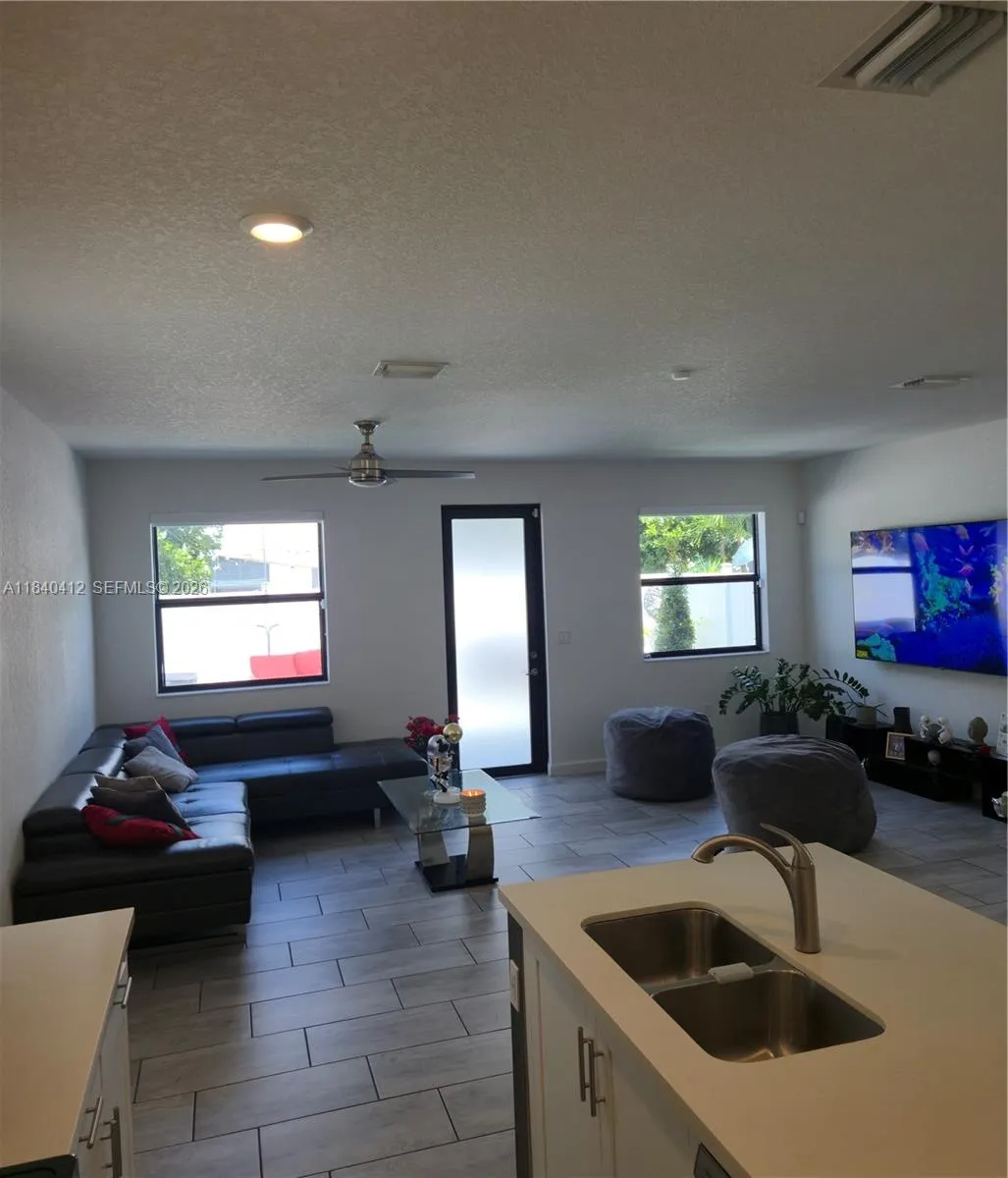 3419 W 109th Pl, Hialeah, Florida 33018, Hialeah, Florida 33018, 4 Bedrooms Bedrooms, ,3 BathroomsBathrooms,Residential,For Sale,3419 W 109th Pl, Hialeah, Florida 33018,A11840412