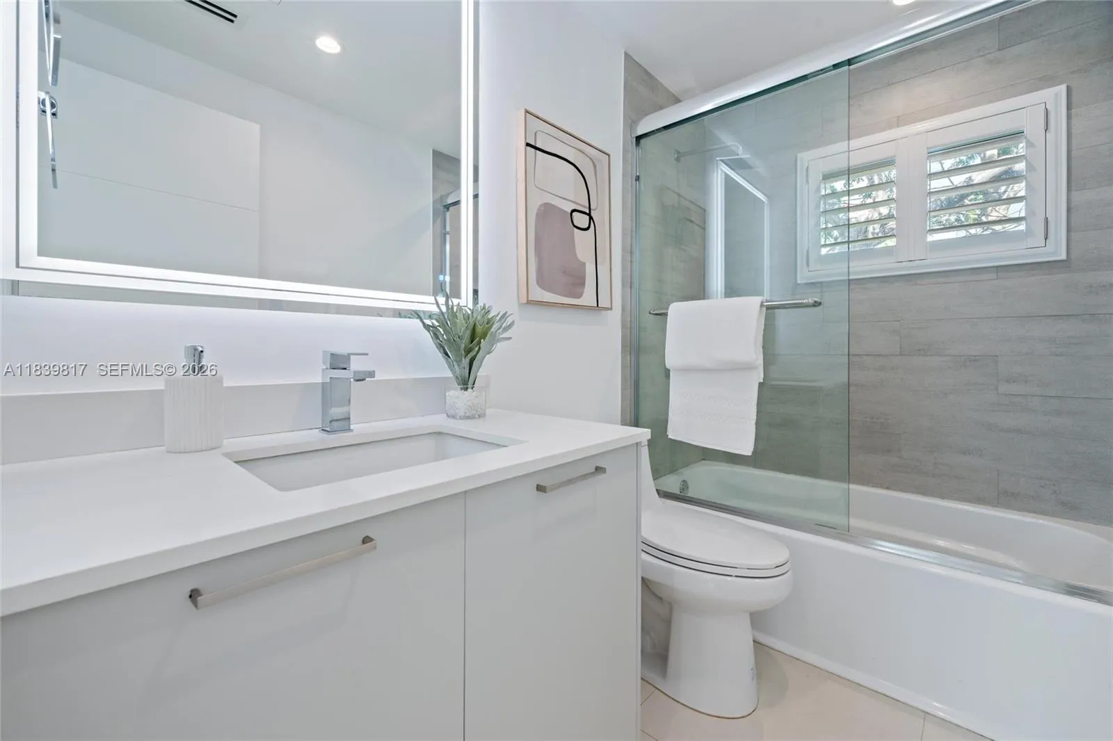 2511 Tequesta Ln, Coconut Grove, Florida 33133, Coconut Grove, Florida 33133, 2 Bedrooms Bedrooms, ,2 BathroomsBathrooms,Residential,For Sale,2511 Tequesta Ln, Coconut Grove, Florida 33133,A11839817
